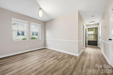 Freshly renovated and truly turnkey, this serene single-level - photo 11