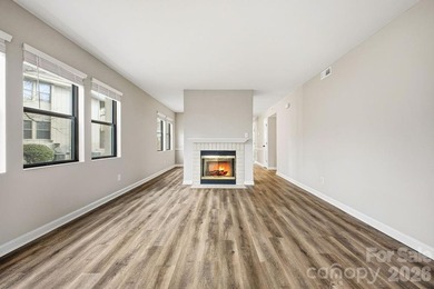 Freshly renovated and truly turnkey, this serene single-level - photo 13