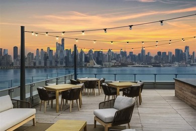 Welcome to Nine on the Hudson--where modern luxury meets