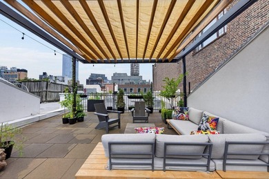 Beautifully renovated and spanning approximately 2,000 square - photo 13