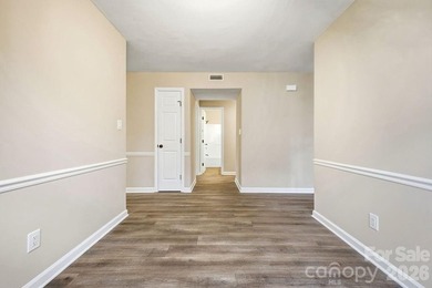 Freshly renovated and truly turnkey, this serene single-level - photo 18