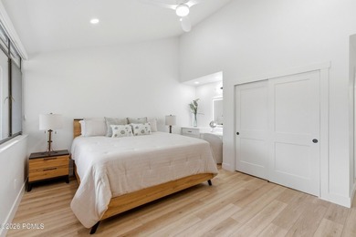 This stunning 4-bedroom, 2.5-bath end-unit residence in the Park - photo 20