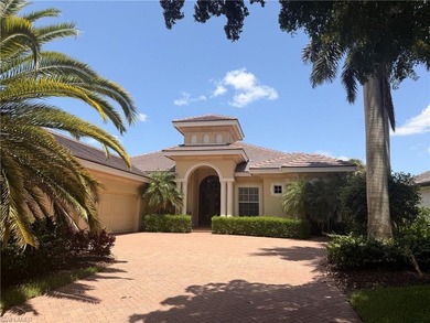A refined take on lakefront living, this beautifully updated - photo 1