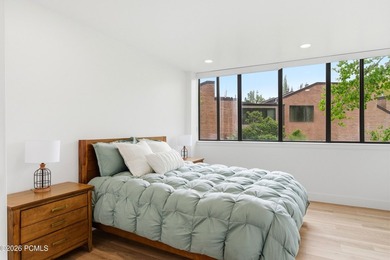 This stunning 4-bedroom, 2.5-bath end-unit residence in the Park - photo 24