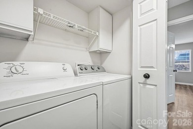 Freshly renovated and truly turnkey, this serene single-level - photo 29