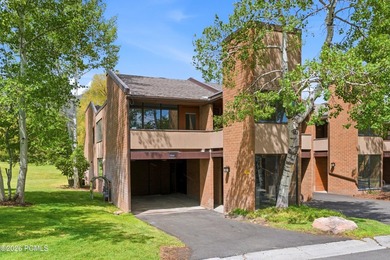 This stunning 4-bedroom, 2.5-bath end-unit residence in the Park - photo 33