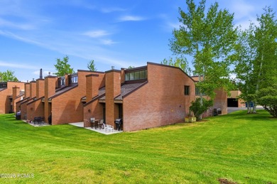 This stunning 4-bedroom, 2.5-bath end-unit residence in the Park - photo 34