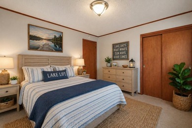 Welcome to your dream lakefront retreat-a stunning brick ranch - photo 40