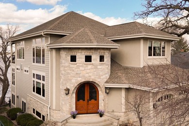 Custom-built with exceptional craftsmanship and finishes - photo 2