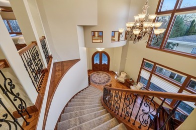 Custom-built with exceptional craftsmanship and finishes - photo 6