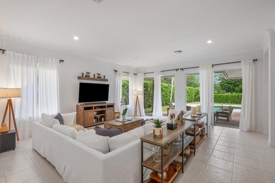 Beautifully maintained 3-bedroom, 3-bath home in the highly - photo 7