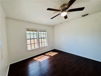 Great Investment opportunity for someone looking to add to a - photo 12