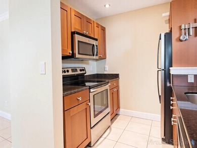 THE HOTTEST DUPLEX OPPORTUNITY IN OAKLAND PARK - WALK TO FUNKY - photo 12
