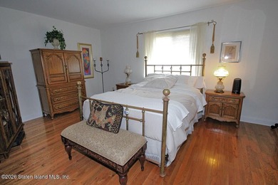 WELCOME TO STONEGATE AT GRASMERE-One of Staten Island's premier - photo 12