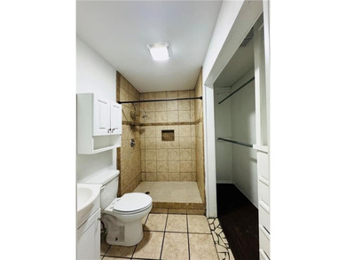 Great Investment opportunity for someone looking to add to a - photo 14