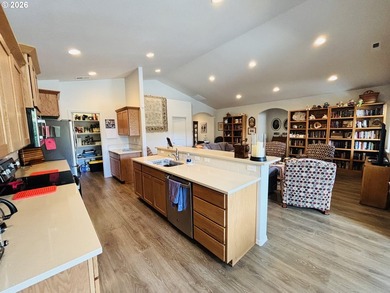 Newly built and thoughtfully designed with future potential in - photo 15