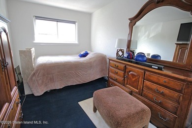WELCOME TO STONEGATE AT GRASMERE-One of Staten Island's premier - photo 16