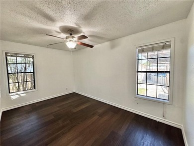 Great Investment opportunity for someone looking to add to a - photo 17