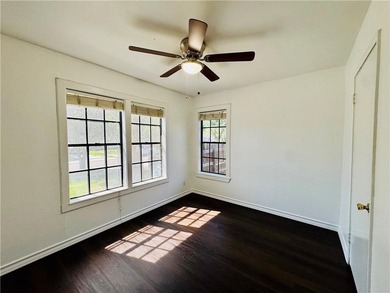 Great Investment opportunity for someone looking to add to a - photo 21