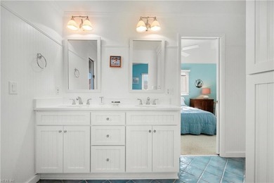 Beautiful six bedroom, four full bathroom oceanside coastal home - photo 24