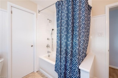 Beautiful six bedroom, four full bathroom oceanside coastal home - photo 26