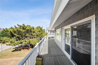 Beautiful six bedroom, four full bathroom oceanside coastal home - photo 30