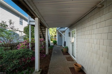 Beautiful six bedroom, four full bathroom oceanside coastal home - photo 31
