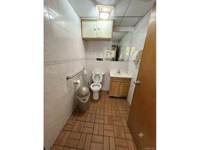 Excellent opportunity to own a fully built-out takeout - photo 4