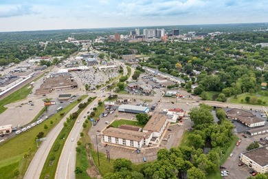 Outstanding opportunity for a centrally located Rochester, MN - photo 11