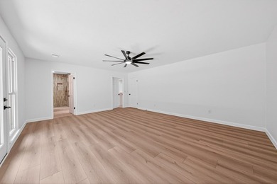Tucked into the heart of highly desirable Green Island Hills - photo 23