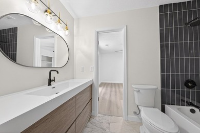 Tucked into the heart of highly desirable Green Island Hills - photo 32