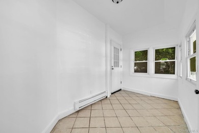 Welcome to this spacious single-family home in the heart of New - photo 3