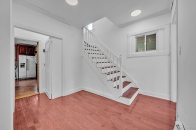 Welcome to this spacious single-family home in the heart of New - photo 7