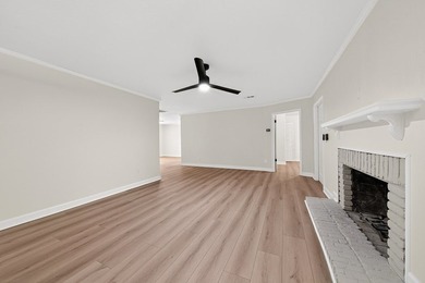 Tucked into the heart of highly desirable Green Island Hills - photo 45
