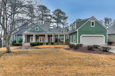 This exceptional three-bedroom, three-bathroom residence - photo 2