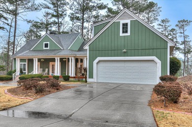 This exceptional three-bedroom, three-bathroom residence - photo 3