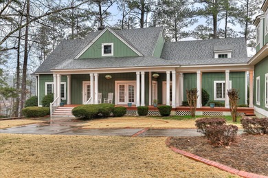 This exceptional three-bedroom, three-bathroom residence - photo 4