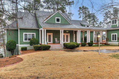 This exceptional three-bedroom, three-bathroom residence - photo 6
