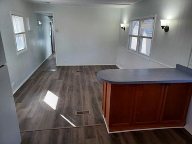 Bring your vision and make this home your own! This 2-bedroom - photo 8