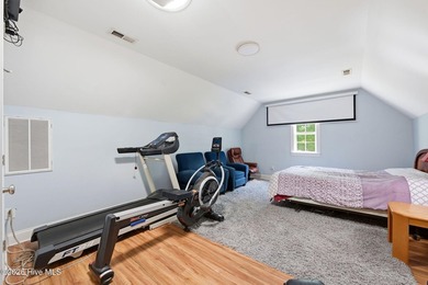 **SELLER OFFERING UP TO $7,500 IN CLOSING COSTS** Wake up to - photo 17