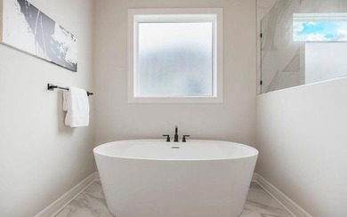 The Kinsley*-This 5 bedroom home has 2 bedrooms on the main lvl - photo 7