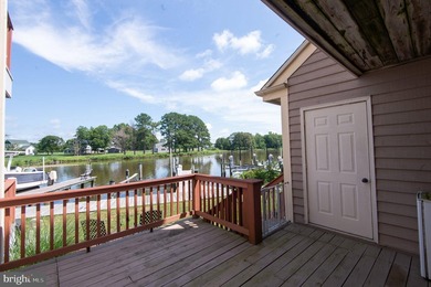 Riverfront Townhome with Private Boat Slip on the Warwick River! - photo 19