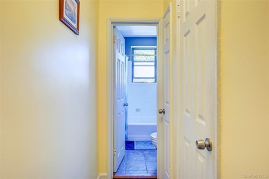 Welcome to Rocky Hill Terrace! This bright and spacious - photo 21