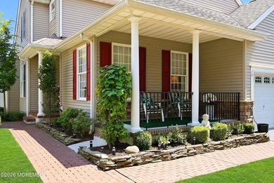 Welcome to this beautifully maintained Extended Devon model in - photo 3