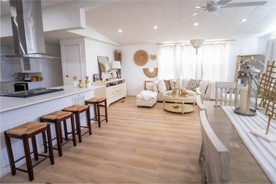 CHEVY EQIUNOX INCLUDED-Refined Renovation in Vibrant Naples - photo 3