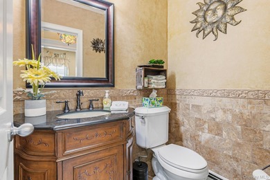 LOCATION, LOCATION, LOCATION! Nestled in highly sought-after - photo 24