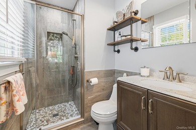 LOCATION, LOCATION, LOCATION! Nestled in highly sought-after - photo 28
