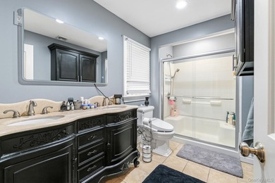 LOCATION, LOCATION, LOCATION! Nestled in highly sought-after - photo 38