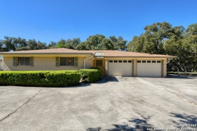 Lake Home For Sale in Canyon Lake, Texas