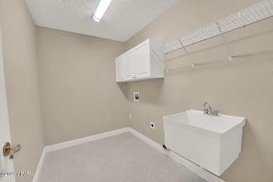 This CUSTOM all brick one level 4 bedroom 3.5 bath home with - photo 42